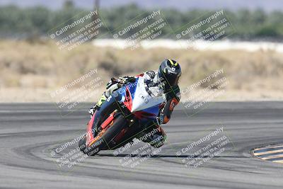 media/Oct-30-2025-Racers Edge (Thu) [[dabbdaf680]]/3-B Group/Session 4 Turn 16/